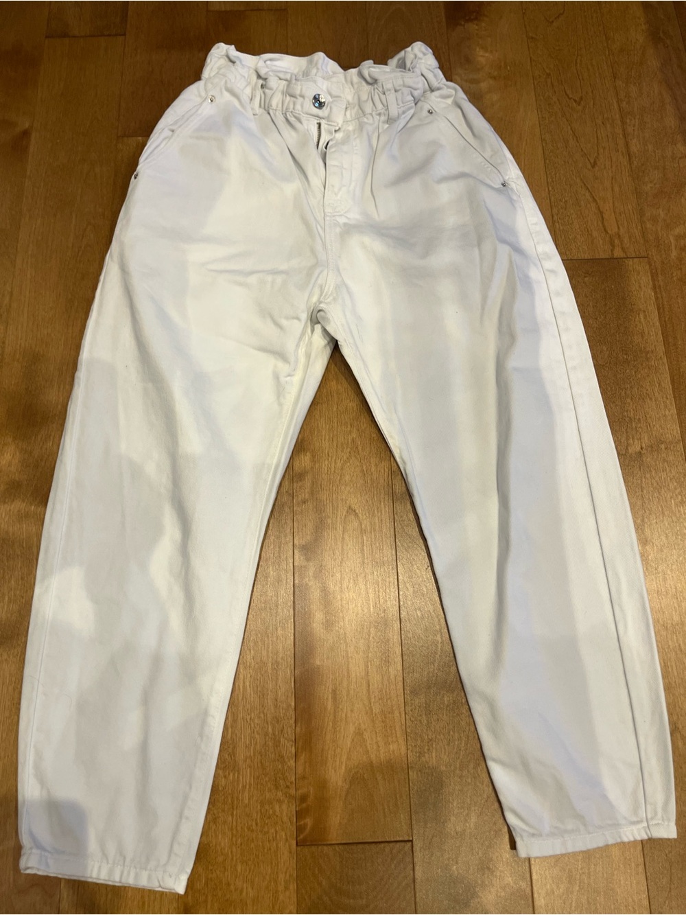 Zara Men's Relaxed White Jeans with Elastic Waist